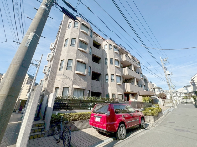 その他 飽きのこないシンプルモダンな外観です。