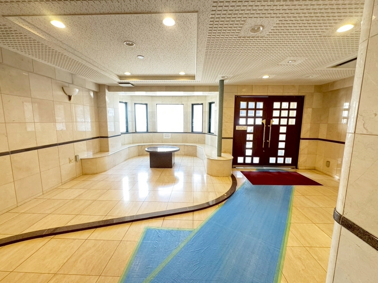 その他 館内は静寂な中が保たれており、管理が行き届いている印象を受けました。