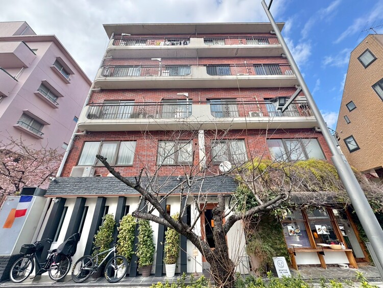 その他 飽きのこないシンプルモダンな外観です。