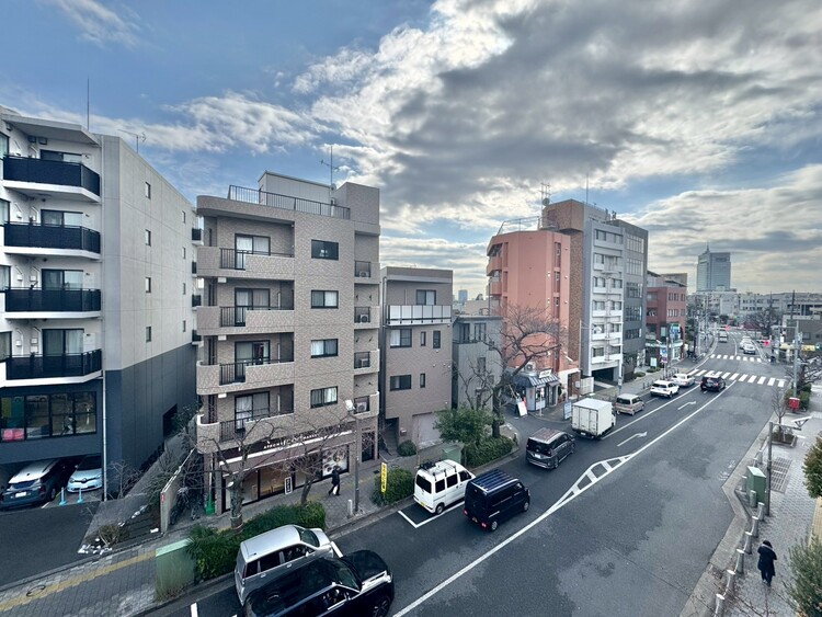 その他 眺望や窓からの景色が良いと、家で過ごす時間も快適です。