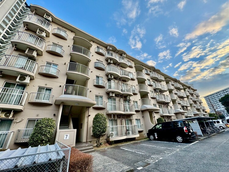 その他 飽きのこないシンプルモダンな外観です。