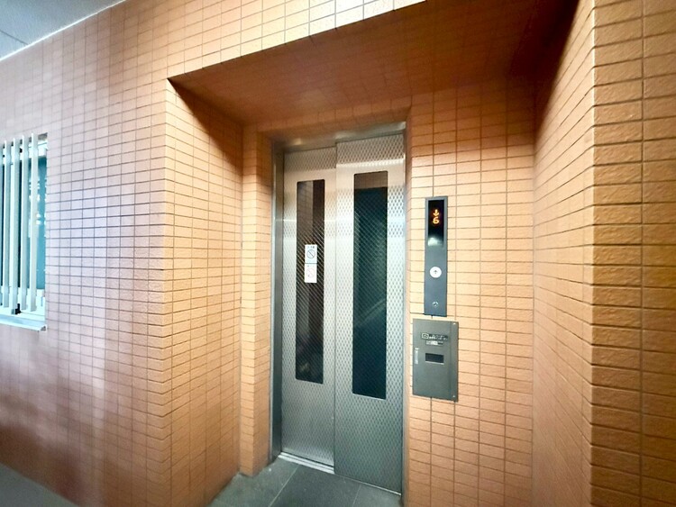 その他 エレベーター完備のため荷物が多くなっても安心。