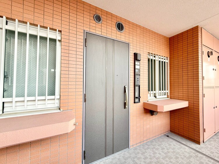 その他 清潔感のある落ち着いた雰囲気の玄関です。