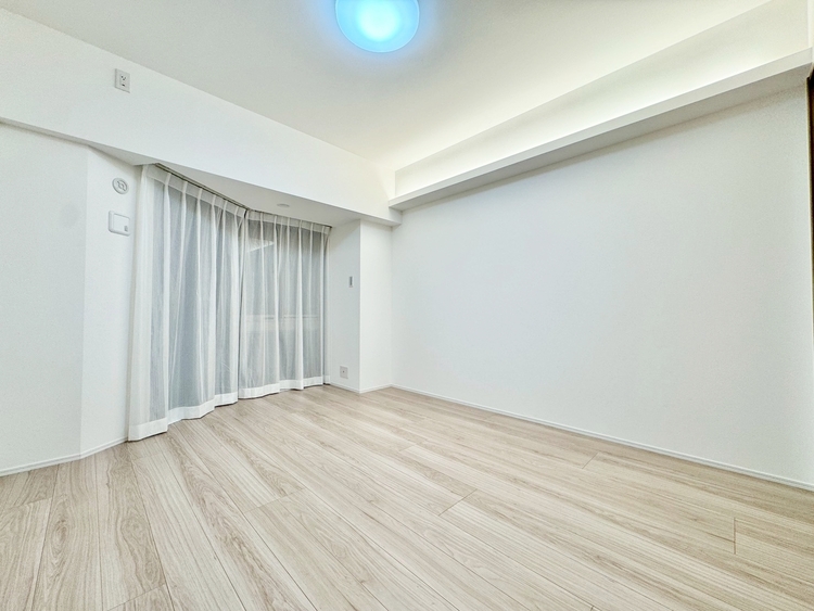 その他 清かで艶やかな時間をもたらしてくれる室内です。