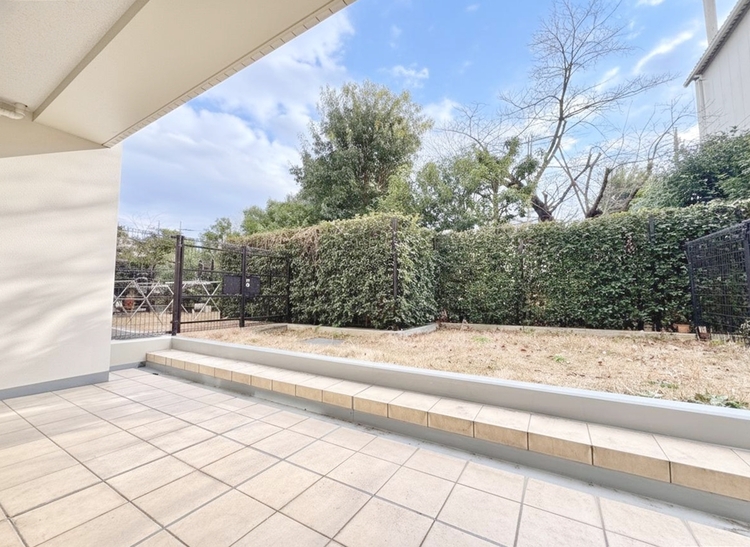 その他 朝の澄んだ空気や、夕方に吹く清々しい風を感じられるバルコニー。