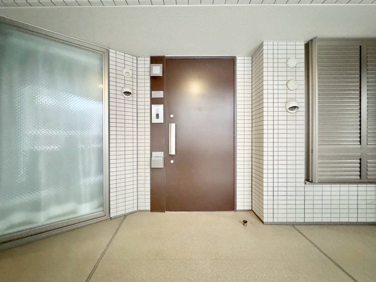その他 清潔感のある落ち着いた雰囲気の玄関です。