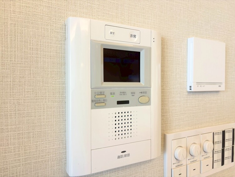 その他 誰が来てもわかる様にモニター付きインターホンを設置。