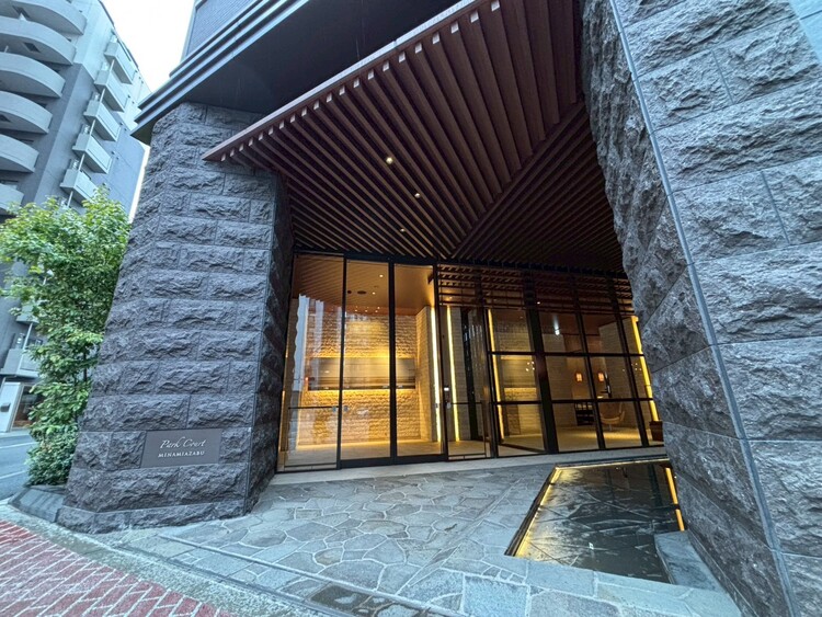 その他 上質感漂う玄関アプローチです。