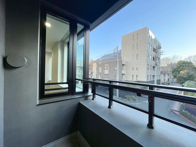 その他 朝の澄んだ空気や、夕方に吹く清々しい風を感じられるバルコニー。