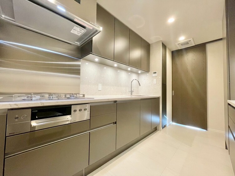 その他 使いやすくスタイリッシュなキッチン空間になっております。