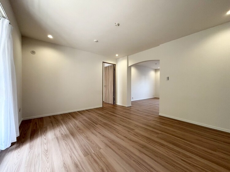 その他 清かで艶やかな時間をもたらしてくれる室内です。