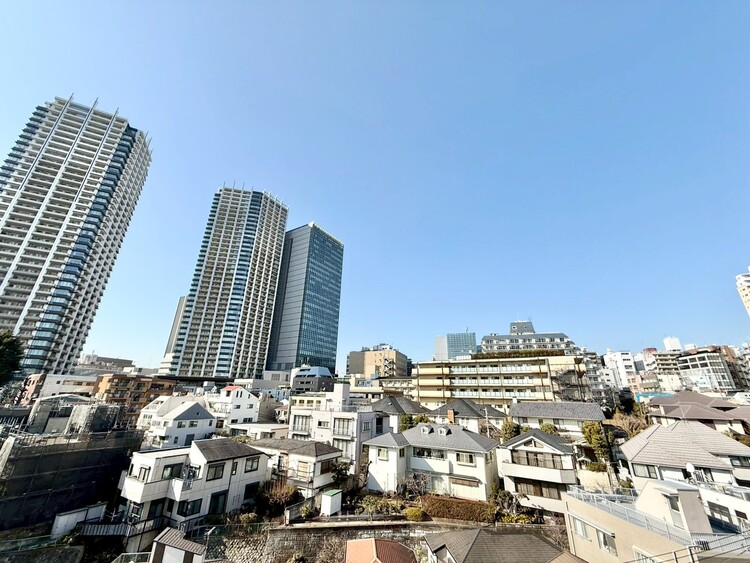 その他 眺望や窓からの景色が良いと、家で過ごす時間も快適です。