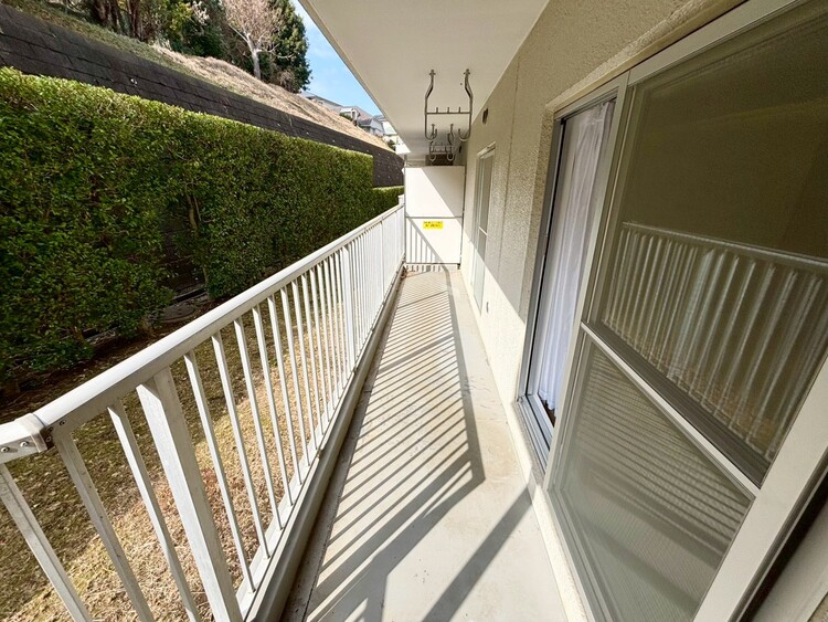 その他 朝の澄んだ空気や、夕方に吹く清々しい風を感じられるバルコニー。