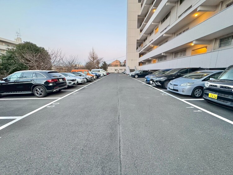 その他 駐車スペースが嬉しいですね。※空き状況は都度ご確認下さい。