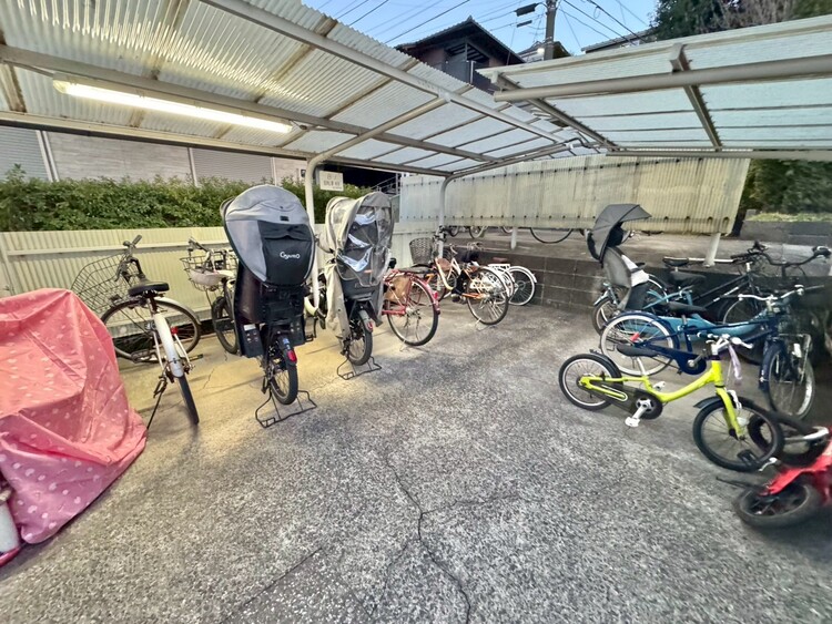 その他 駐輪場も綺麗に整頓されています。※空き状況は都度ご確認下さい。