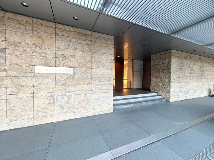 その他 上質感漂う玄関アプローチです。