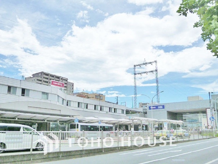 周辺 東急田園都市線・地下鉄ブルーライン「あざみ野」駅　距離2500ｍ