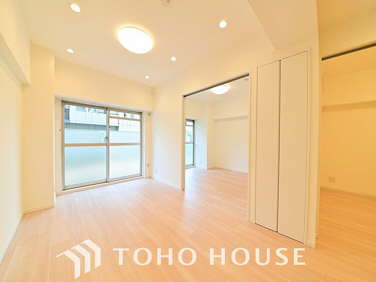 内装 家族みんなが爽やかに過ごせるように、光をたっぷり取り込んだLDK