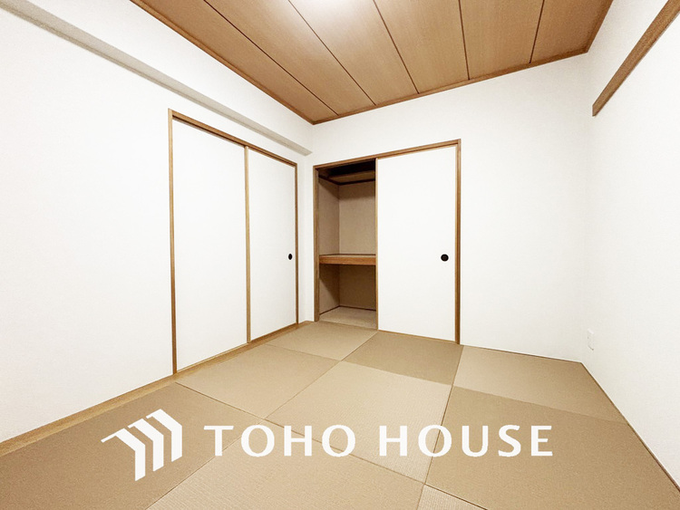 内装 リビング横の和室はお食事後や入浴後のくつろぐ空間に