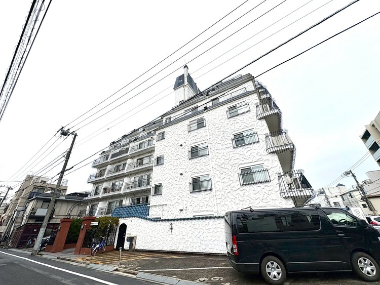 外観 現在改装中◆扉を◆開くとこの景色。家族の”おかえり”の声が聞こえてきそう。