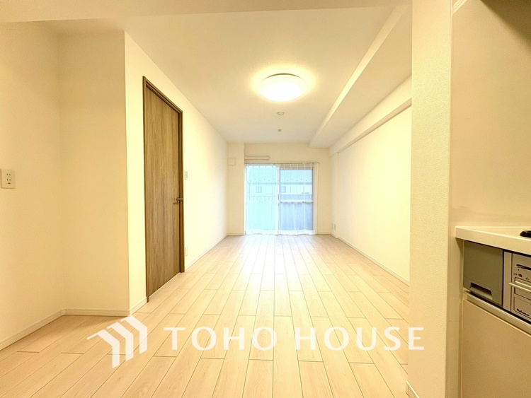 内装 【LIVING】◆陽光◆が差し込む。この開放的なLDKに家族の笑顔が集う。家族が一緒に過ごす空間は明るく、そして居心地よく。