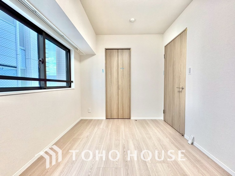 内装 【PRIVATE ROOM】◆快適◆な暮らしに不可欠な収納スペース。快適さとともに思い出も詰まっていく。