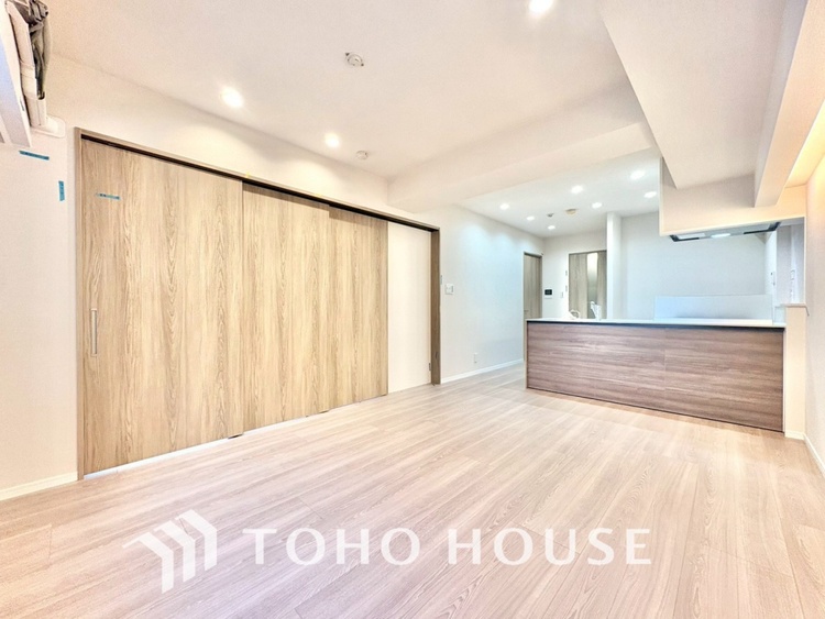 内装 【LIVING】◆simple is best◆無駄のない綺麗なつくりのリビングルームであなただけの暮らしを。