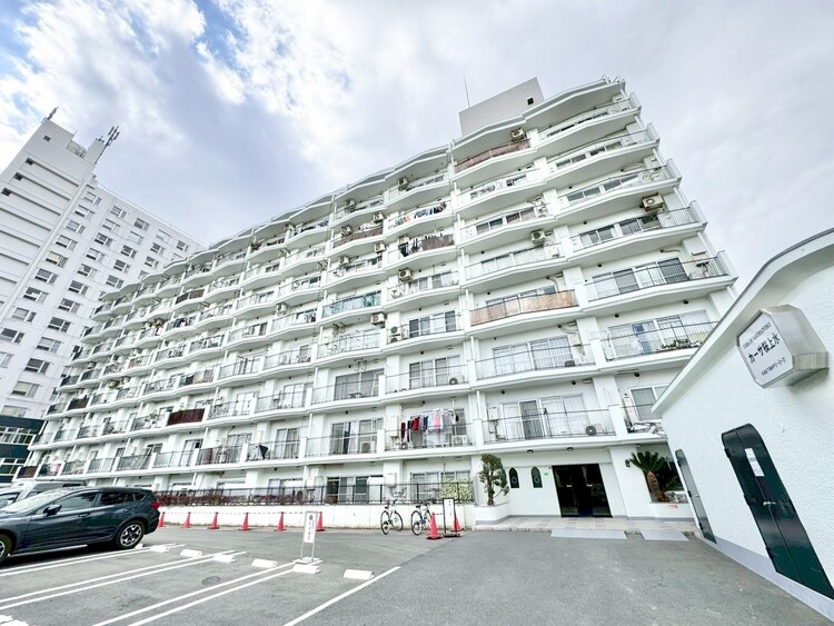 外観 飽きのこないシンプルモダンな外観です。