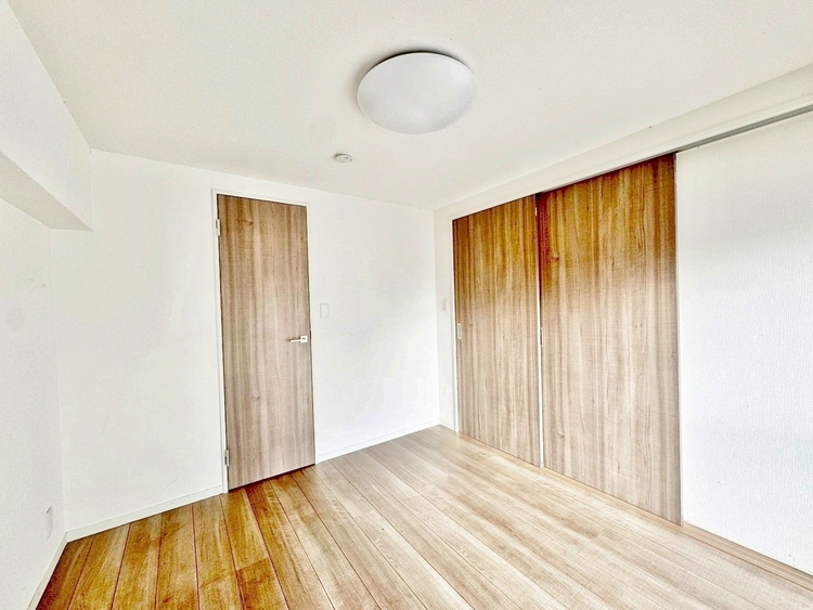 その他 清かで艶やかな時間をもたらしてくれる室内です。