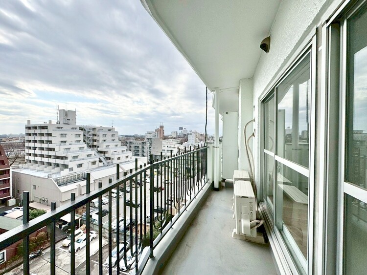 その他 朝の澄んだ空気や、夕方に吹く清々しい風を感じられるバルコニー。