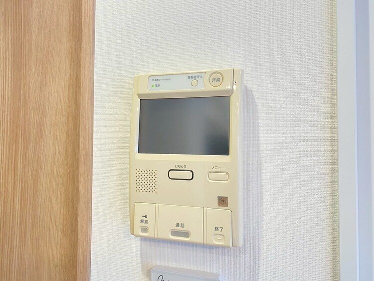 その他 誰が来てもわかる様にモニター付きインターホンを設置。