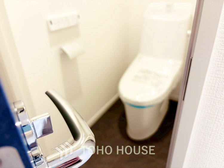 トイレ 【TOILET】◆快適◆な生活に不可欠。節水型の高性能トイレを新設。