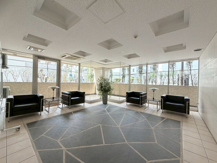 その他 館内は静寂な中が保たれており、管理が行き届いている印象を受けました。