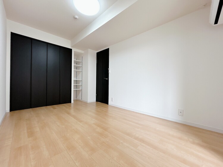 その他 清かで艶やかな時間をもたらしてくれる室内です。