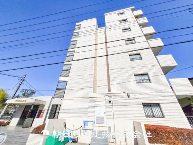 外観 大切な人とともに、心穏やかに過ごすひとときになるリビング。