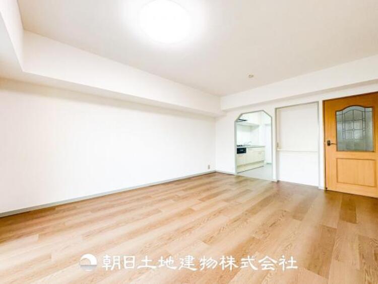 居間 大切な人とともに、心穏やかに過ごすひとときになるリビング。