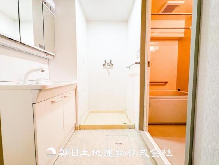 洗面 慌ただしい1日が始まり、充実した1日の終わりを締めくくる洗面所。