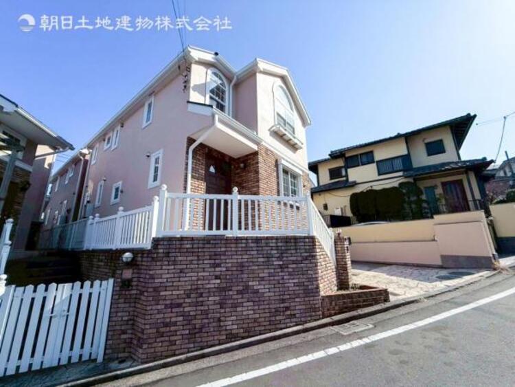 外観 開放感があり日当りも良好です！目の前に広がる開放感とゆとり。暮らしの夢を育む住まいがここにあります！