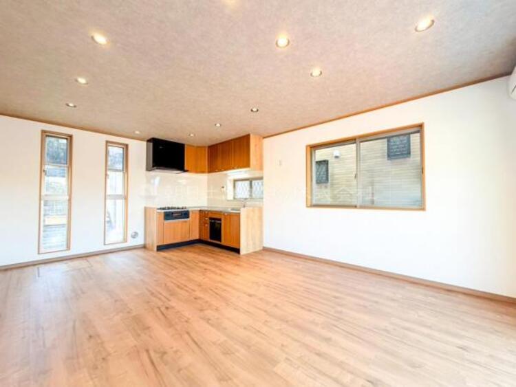 居間 家の良し悪しだけではなく周辺環境も重要なポイントとなります！ご案内時に周辺環境もご案内いたします！ 