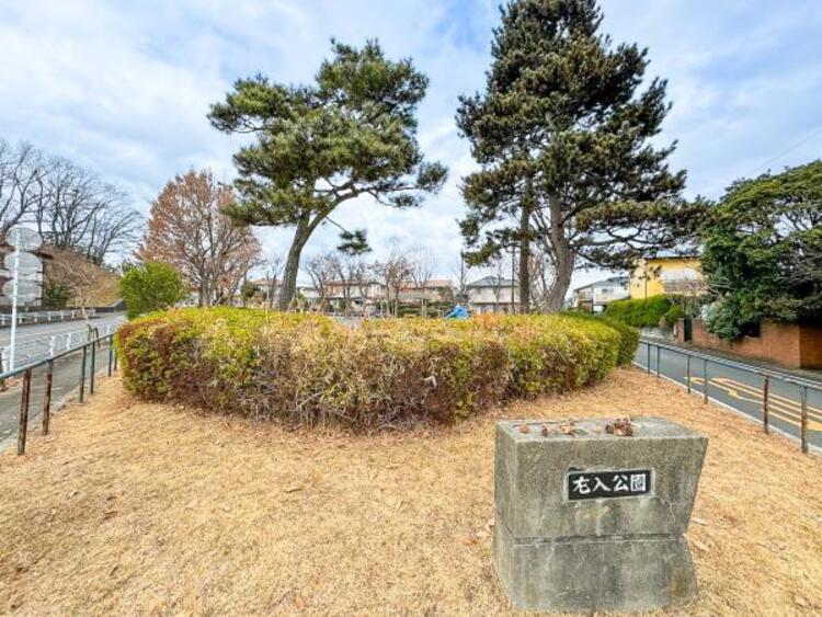 周辺 左入公園迄680ｍ