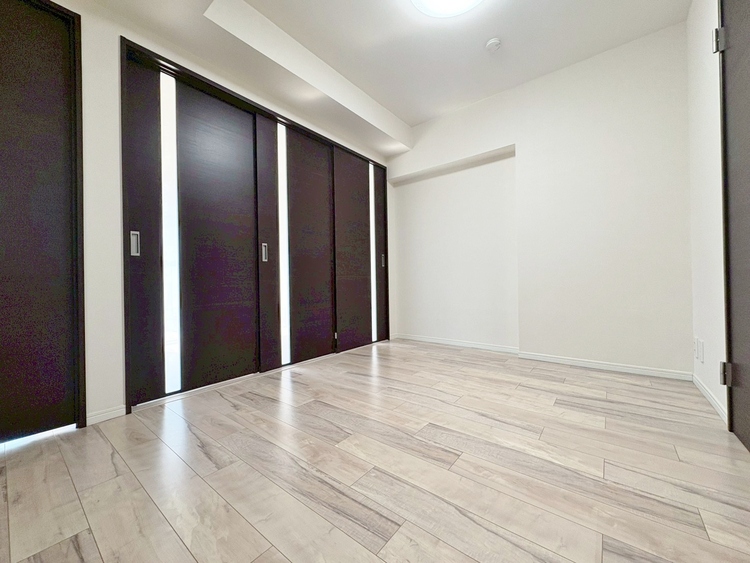 居間 快適に過ごす毎日を求めて、暮らしの中でご自身の「マイホーム」に創り上げてください。