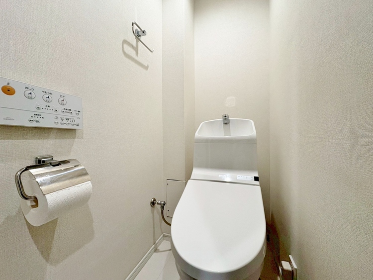 トイレ 暮らしの中のさりげないひとときの快適さにも、こだわりを、持って設備を配しております。