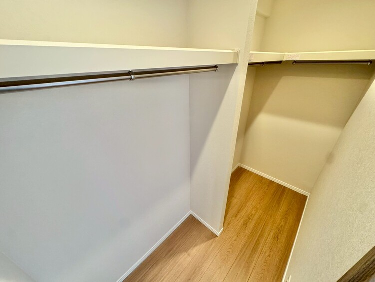その他 収納スペースが付いていて、お部屋を広く使っていただけます。