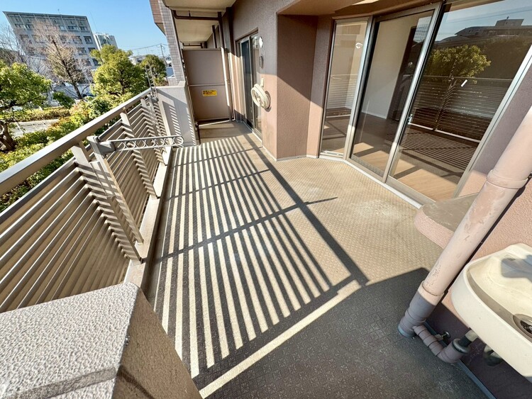 その他 朝の澄んだ空気や、夕方に吹く清々しい風を感じられるバルコニー。