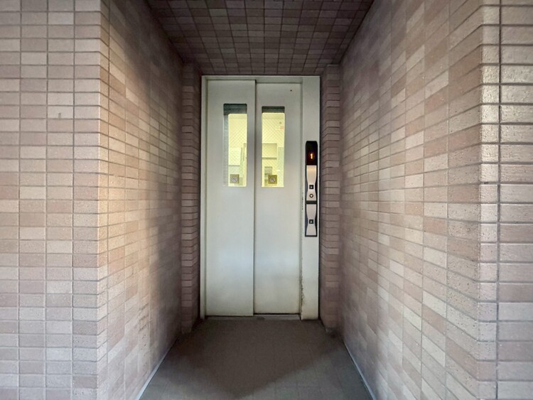 その他 エレベーター完備のため荷物が多くなっても安心。