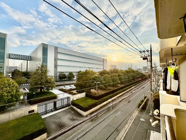 その他 眺望や窓からの景色が良いと、家で過ごす時間も快適です。