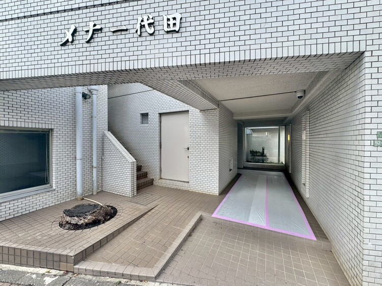 その他 上質感漂う玄関アプローチです。