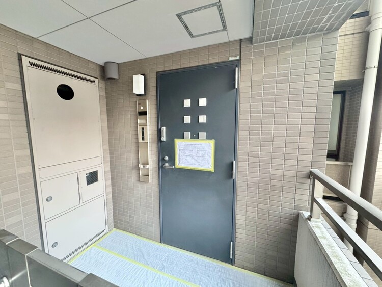 その他 清潔感のある落ち着いた雰囲気の玄関です。