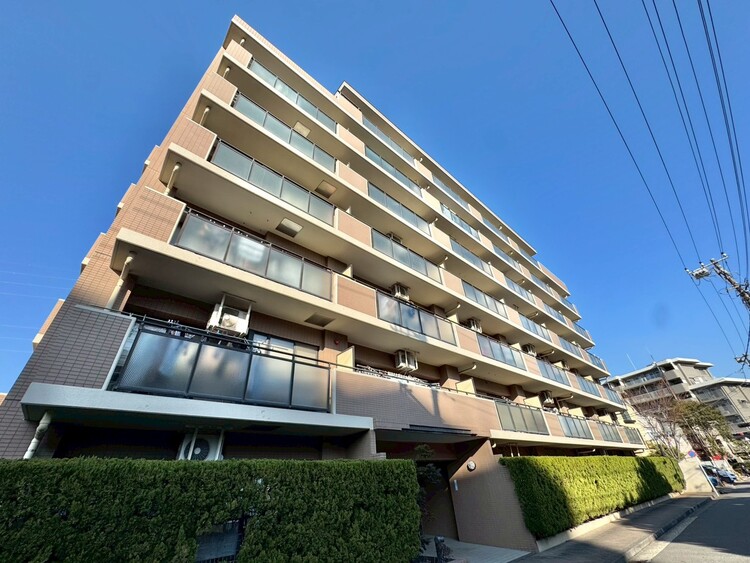 その他 飽きのこないシンプルモダンな外観です。