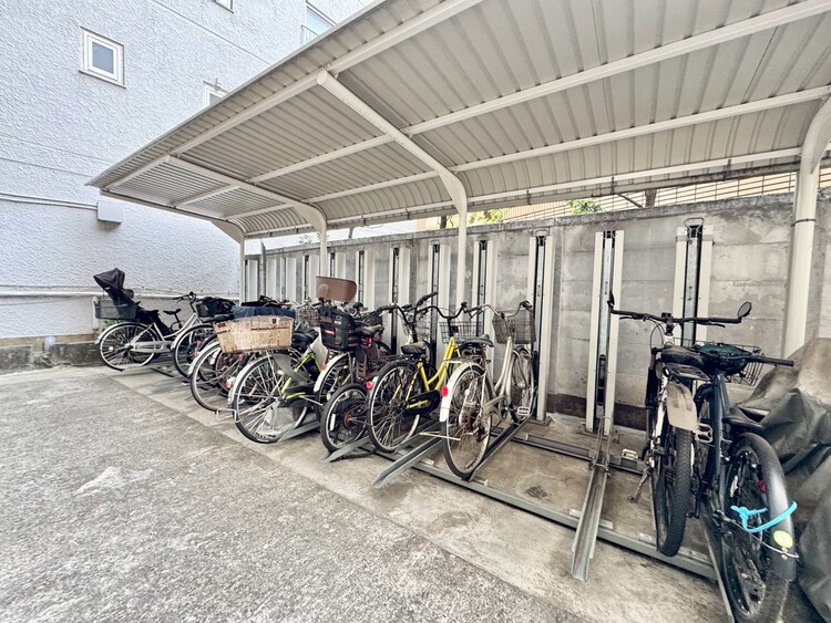 その他 駐輪場も綺麗に整頓されています。※空き状況は都度ご確認下さい。